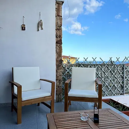 Nyaraló Li Cuppulati House