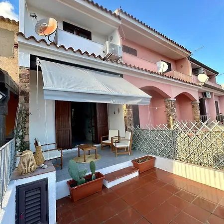 Nyaraló Li Cuppulati House *